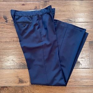 Theory size. 6 Navy trouser
